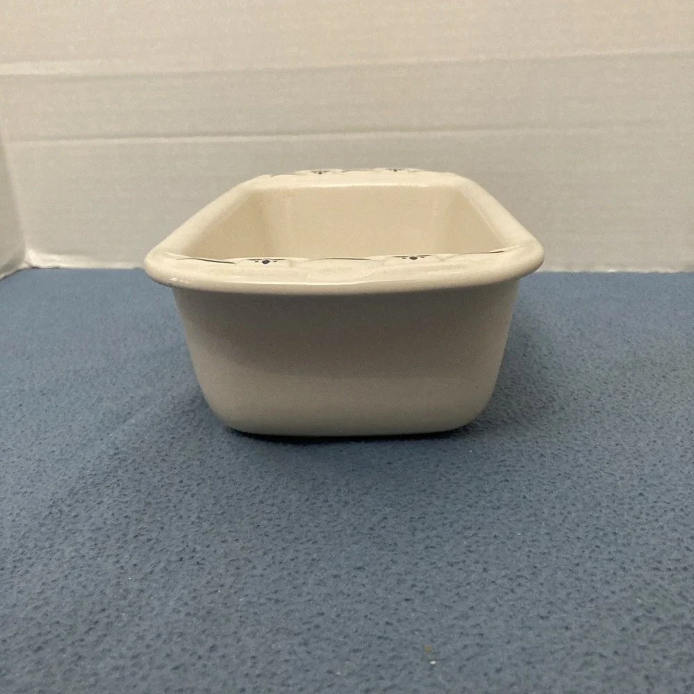 Longaberger Pottery Woven Traditions Blue 1.5 Quart Loaf Pan -8.5
